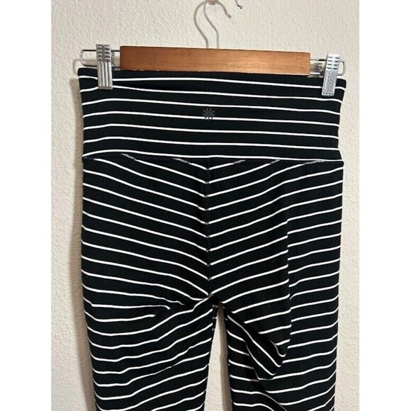 Athleta Elation Virasana 7/8 Stripe Leggings XS Black White High Rise Ankle Crop - Picture 4 of 6